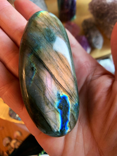 Flashy Labradorite/Spectrolite Palm Stone